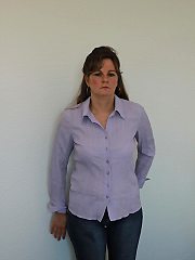 This lovely housewife loves to play with her pussy