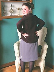 Mature pantyhouse