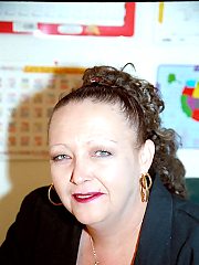Mature pantyhouse