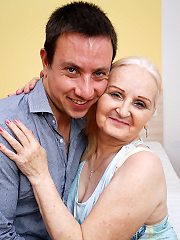 Young Roberto gets steamy with Granny MaireAnn