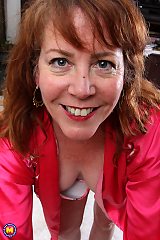 Brie bently is a very naughty mature nympho that loves to play alone