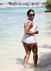  hot chubby mommies pictures