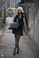 Hot MILF Tiffany Rouso is ready for her big hard cock